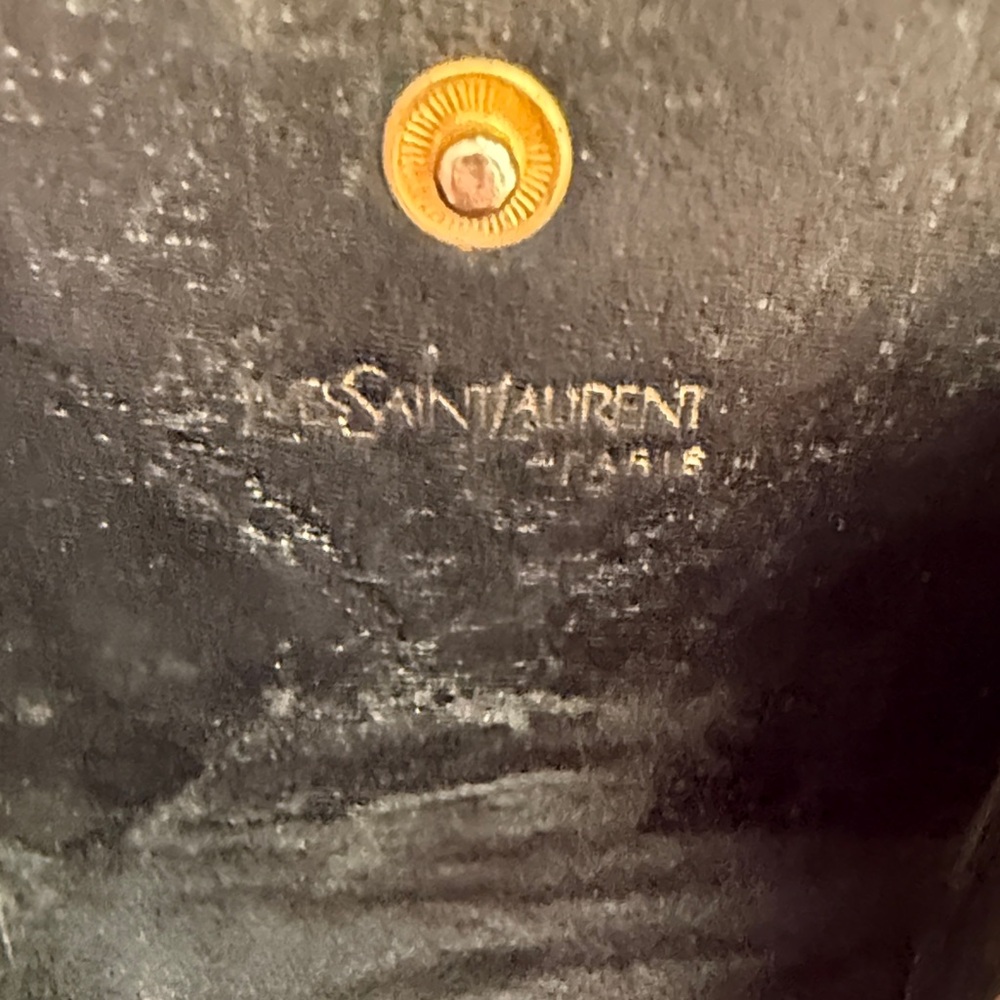 Saint Laurent Red Leather Coin Holder - Picture 4 of 6